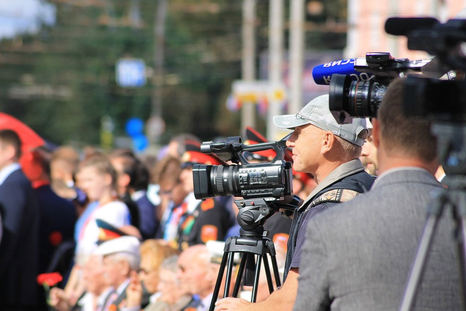 3-Important-Laws-Governing-the-Media-camera-man